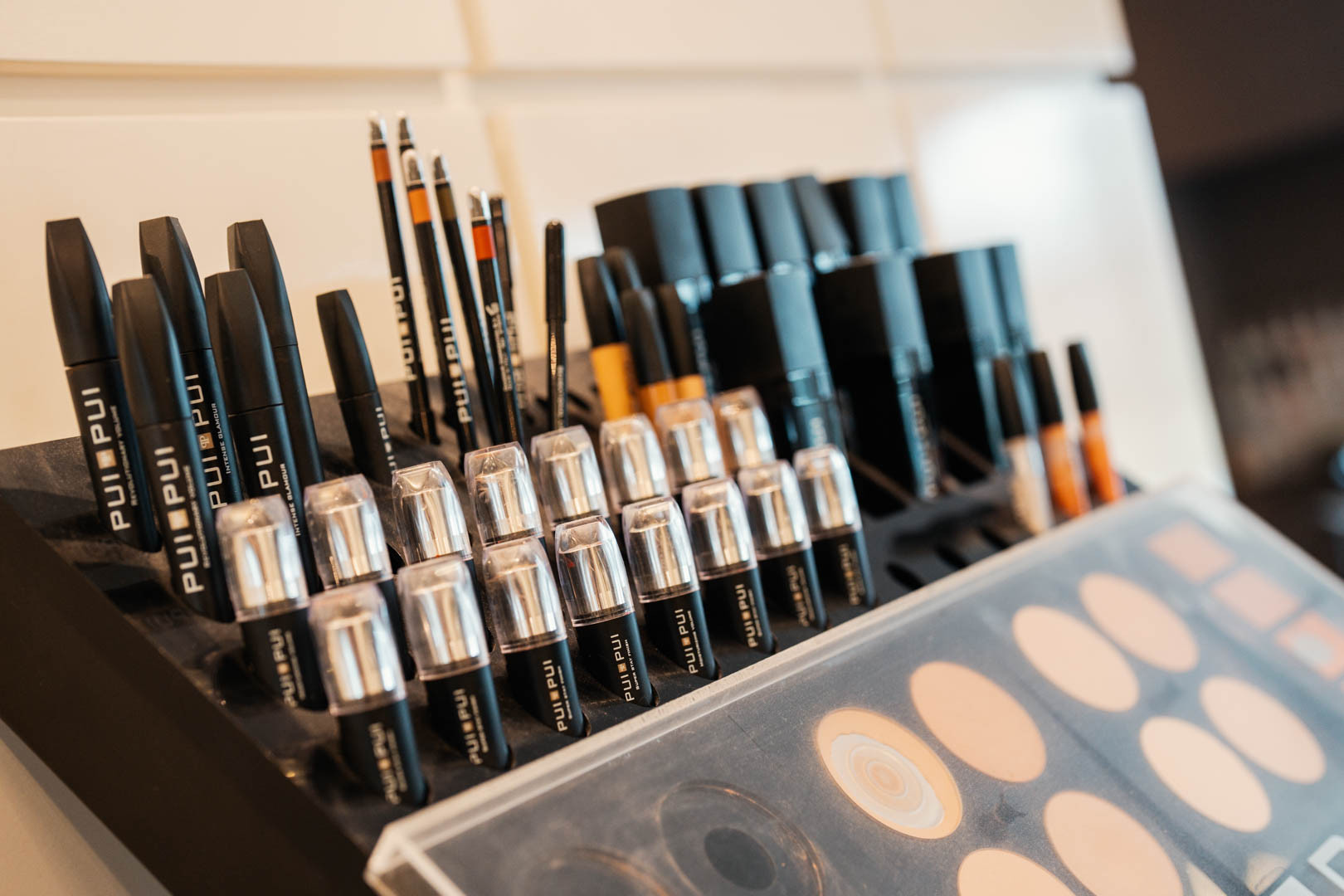 makeup producten bij ToffUp Hair Beauty Amstellhof in Uithoorn De Kwakel